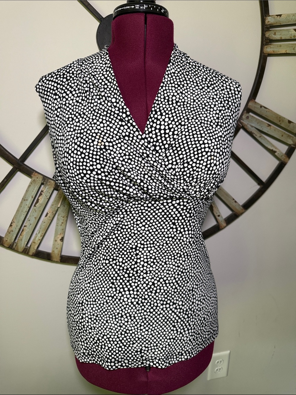 JKLA Black & White Polka Dot V-Neck Sleeveless Top